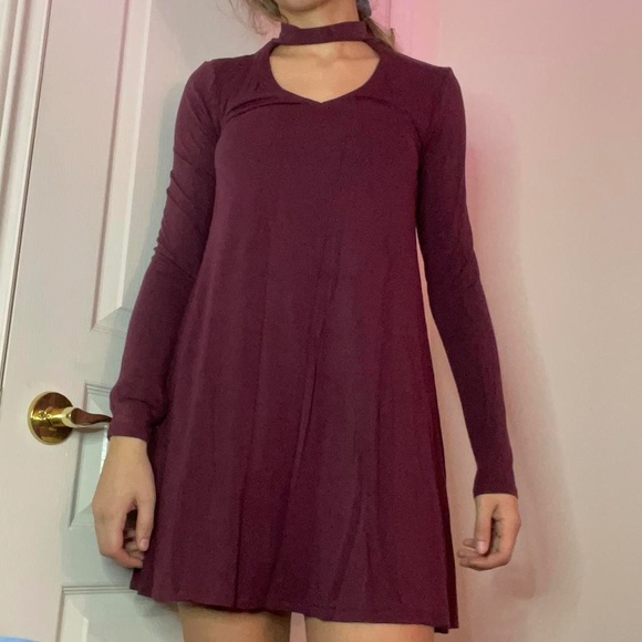 Small Burgundy choker dress from Garage - Picture 1 of 4